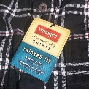 Wrangler premium quality shirt relaxed fit